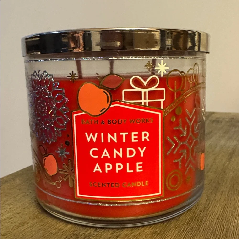 Bath & Body Works Winter Candy Apple Red Candle - Picture 8 of 9
